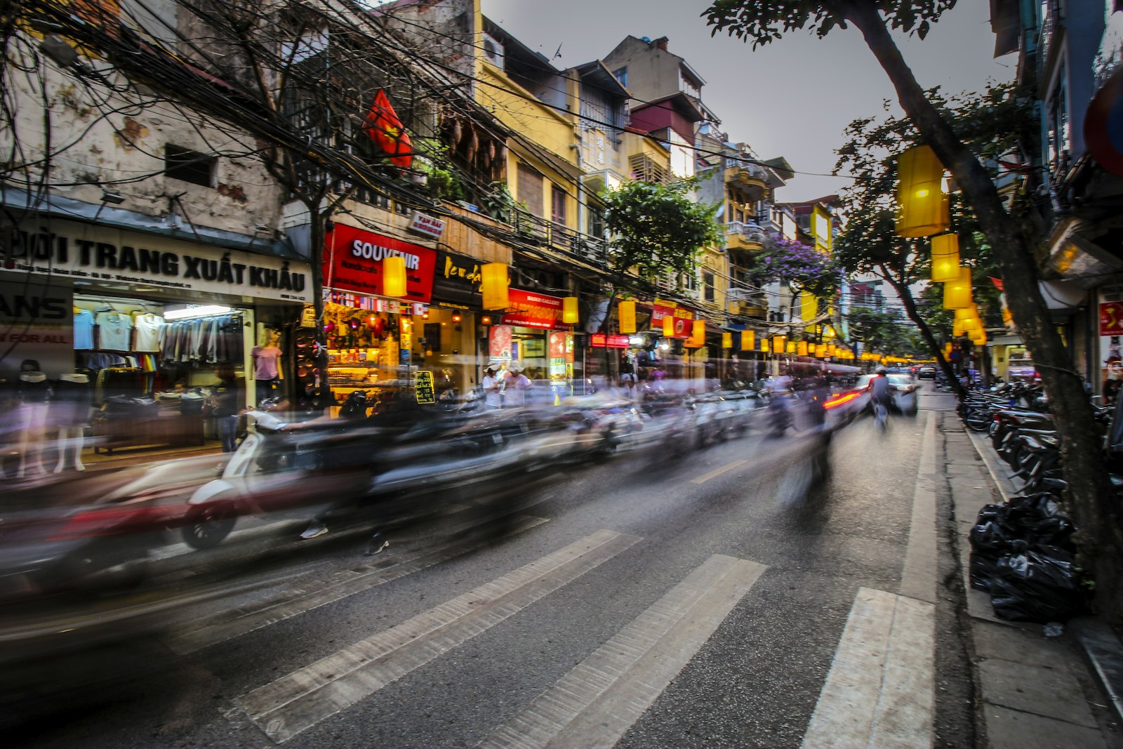Mô hình kết nối đa kênh bán hàng trên thiết bị di động và máy tính