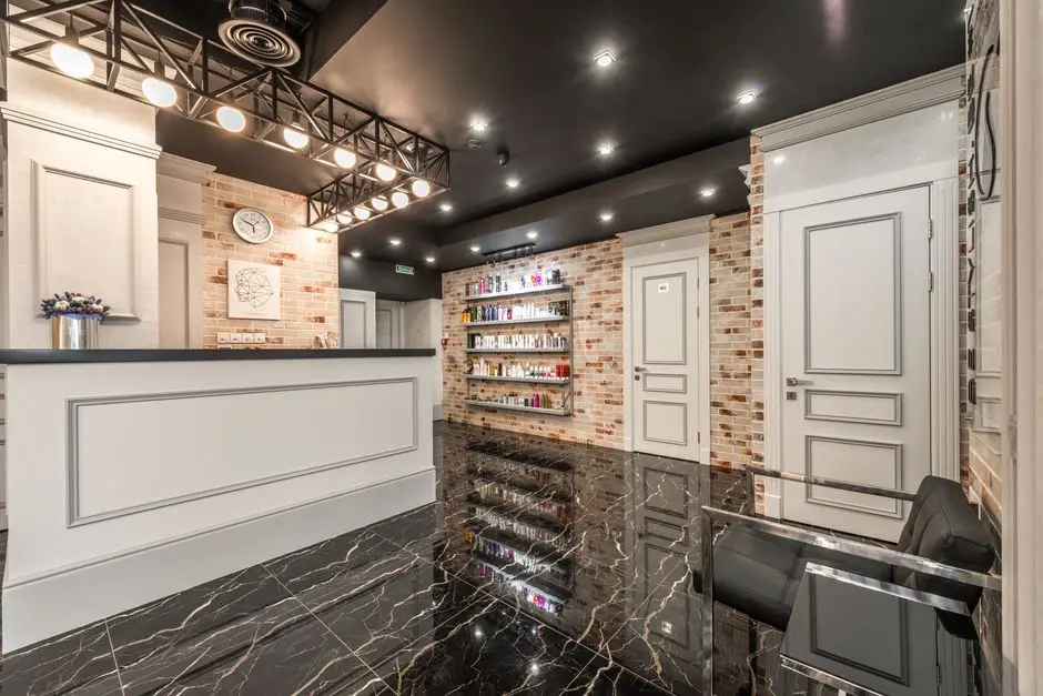 Mô hình spa nhỏ chỉ cần tư vấn lịch hẹn và báo giá, dùng AI xử lý tự động có khả thi không?